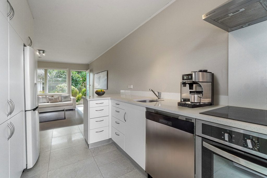 5/77 Wellington Street, Howick, Auckland - Carousel 2