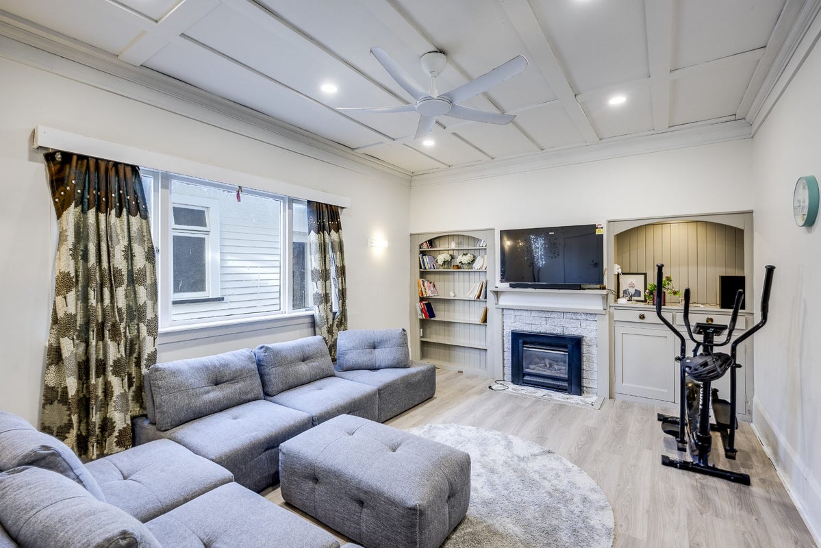 17 Latham Street, Napier South, Napier - Carousel 2