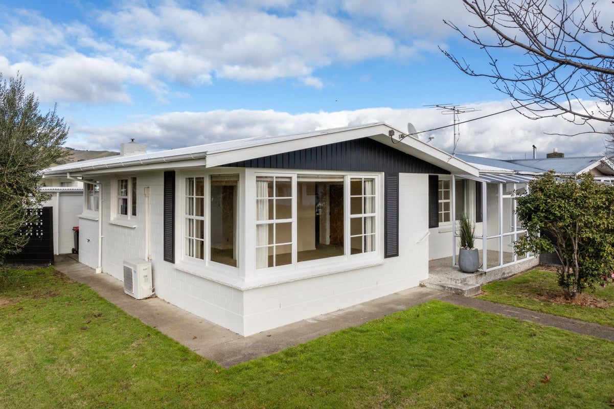 1 Kinloch Crescent, Witherlea, Blenheim - Carousel 1