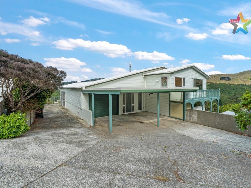 12 Ilam Grove, Kelson, Lower Hutt - Carousel 1