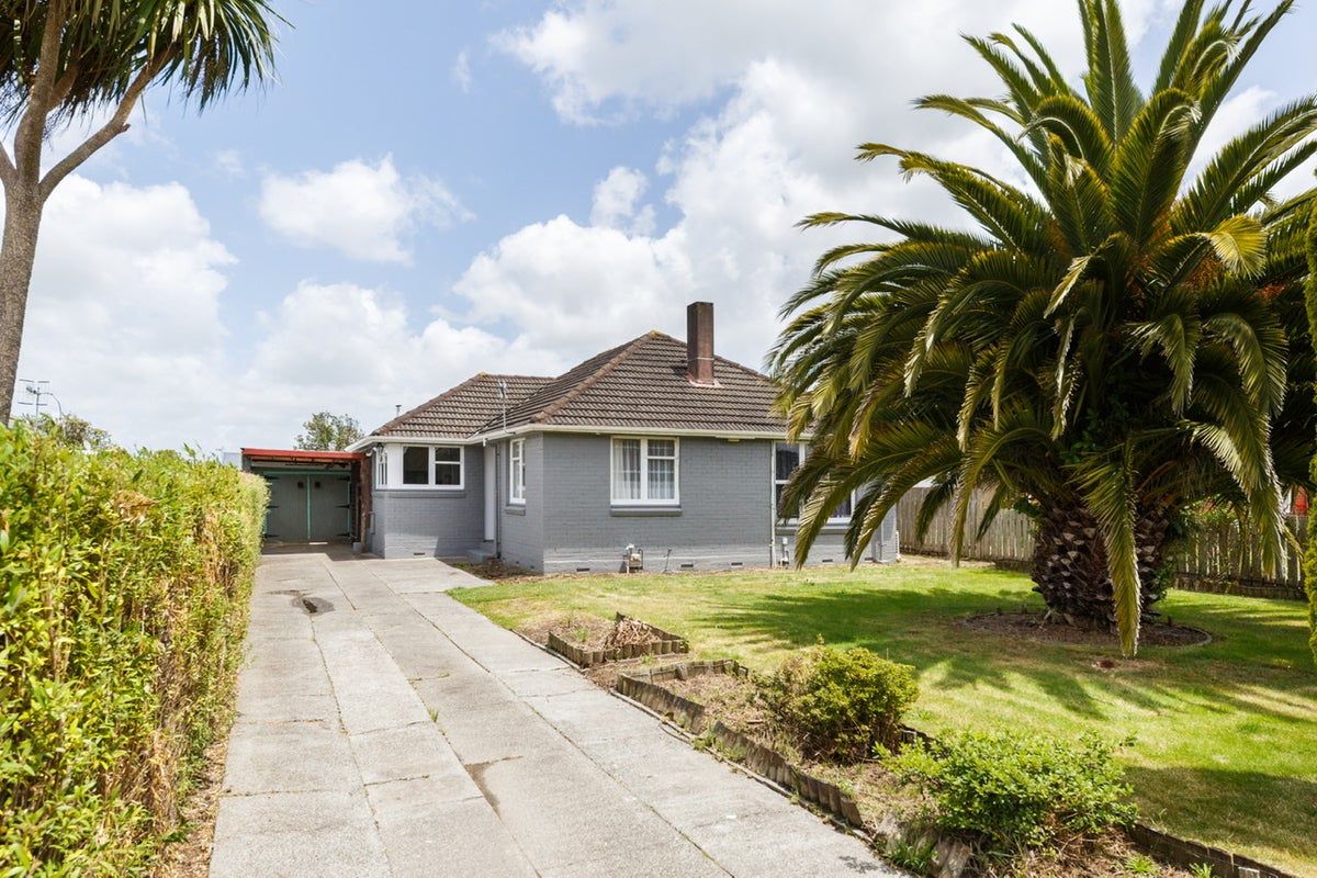 12 Haversham Street, Highbury, Palmerston North - Carousel 1