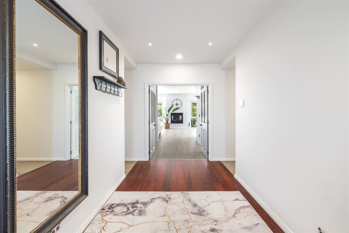 9 Seabrooke Drive, Spencerville, Christchurch - Carousel 2