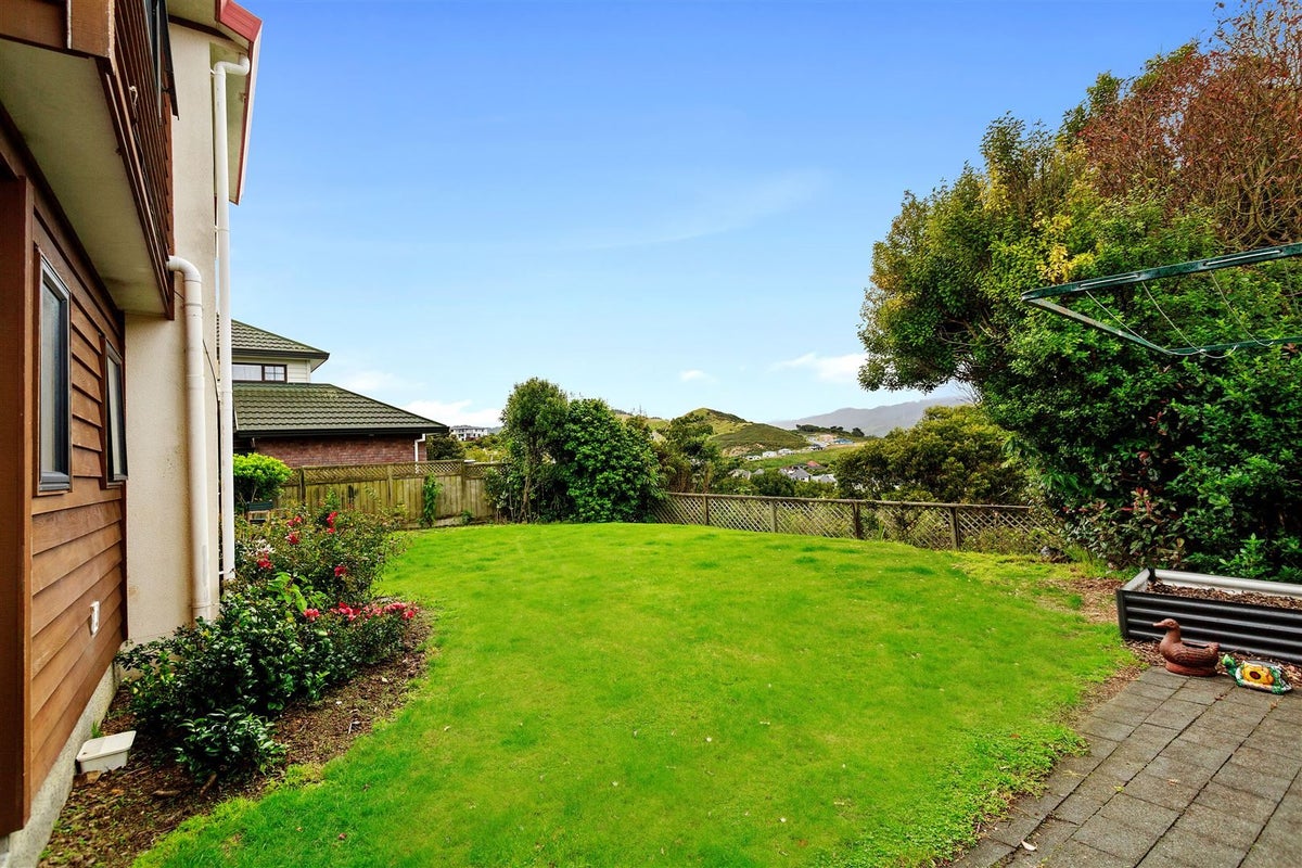 147 Westchester Drive, Churton Park, Wellington - Carousel 2