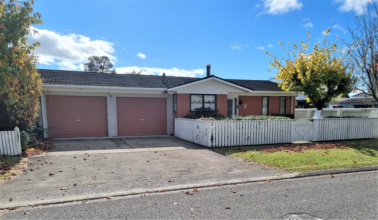 9 Egmont Road, Ngongotaha, Rotorua - Carousel 1
