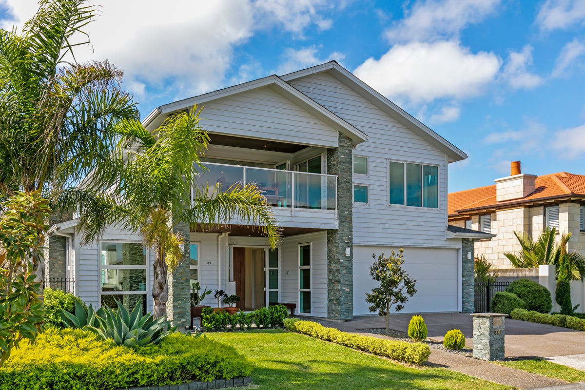34 Milano Boulevard, Karaka, Papakura - Carousel 1