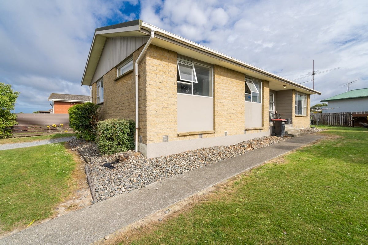 35 Dunbeath Crescent, Kew, Invercargill - Carousel 1
