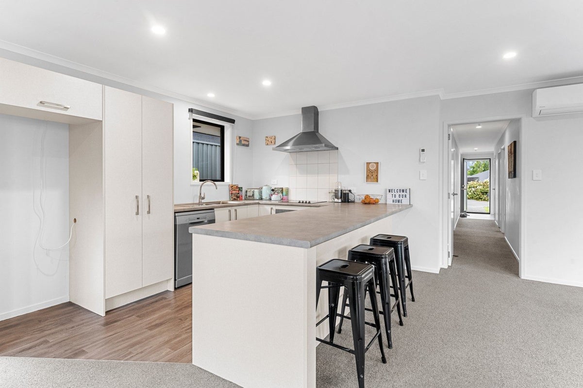 8 Wai Huri Place, Omokoroa, Omokoroa - Carousel 1