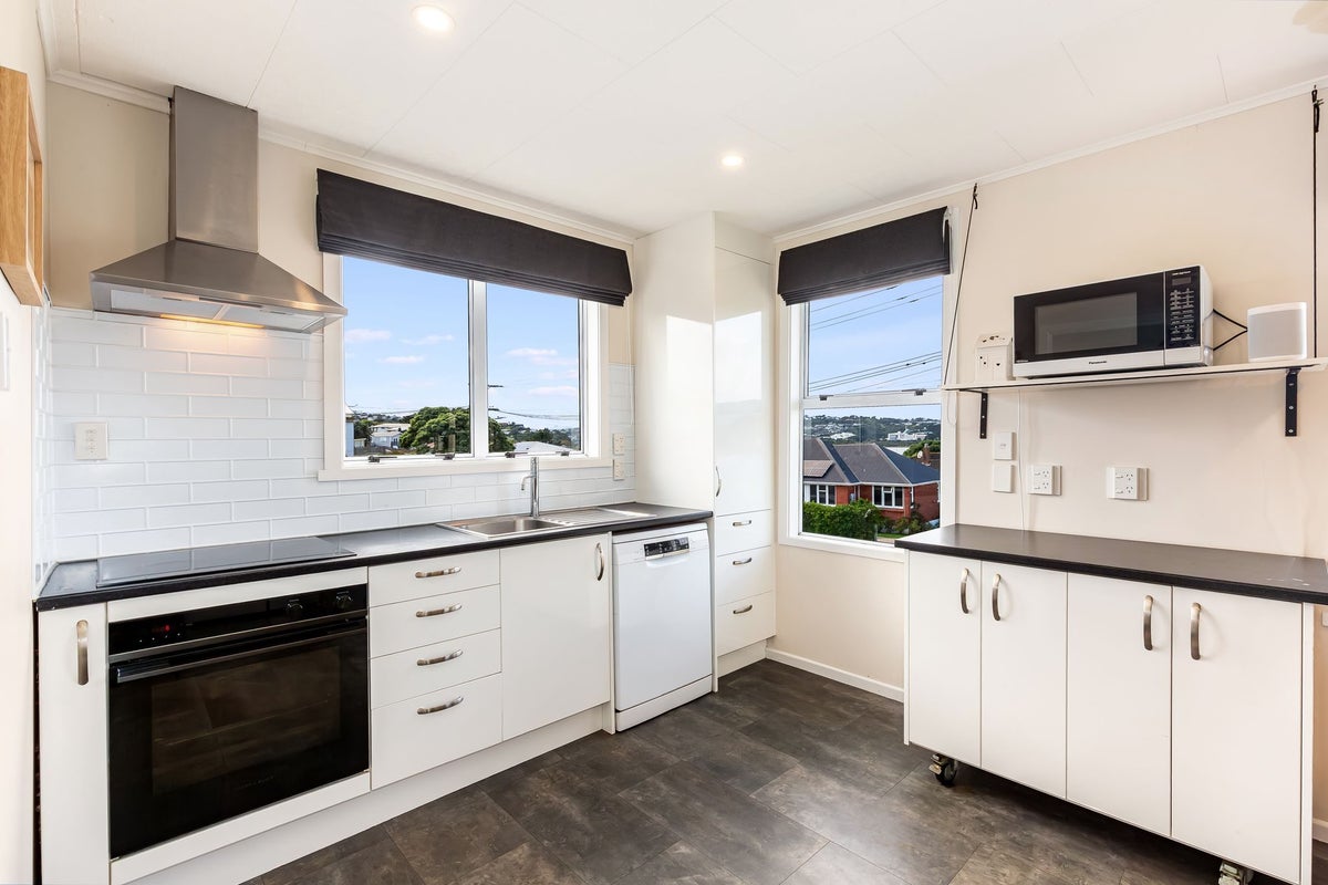 69 Piko Street, Titahi Bay, Porirua - Carousel 1