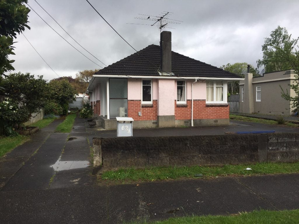 1/62 Lane Street, Wallaceville, Upper Hutt - Carousel 2