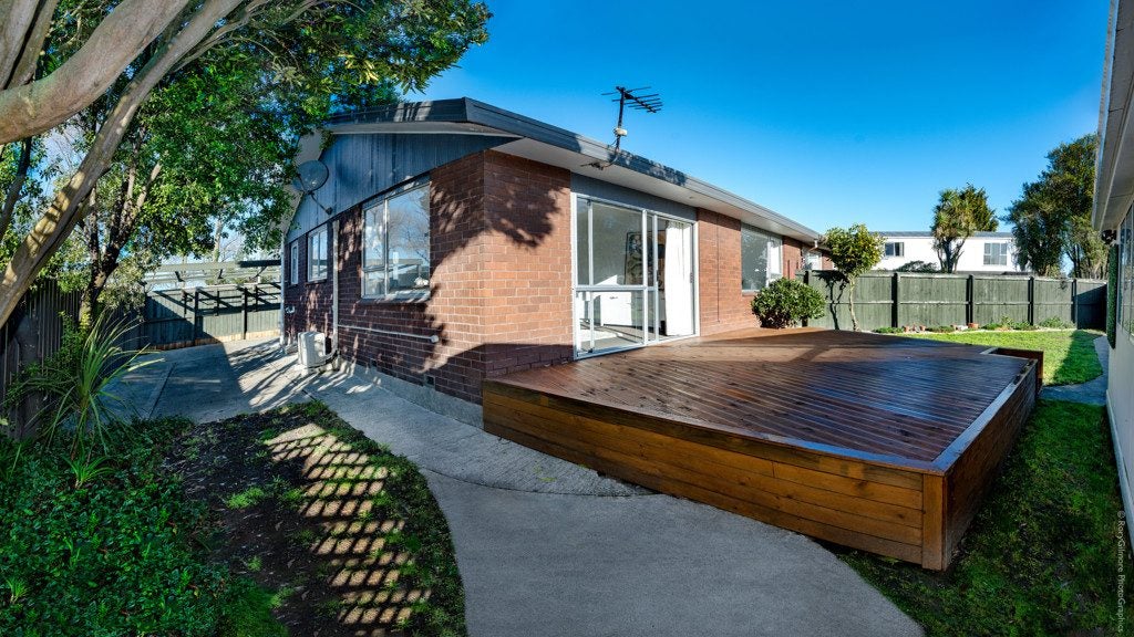 2/11 Hersham Place, Bromley, Christchurch - Carousel 2