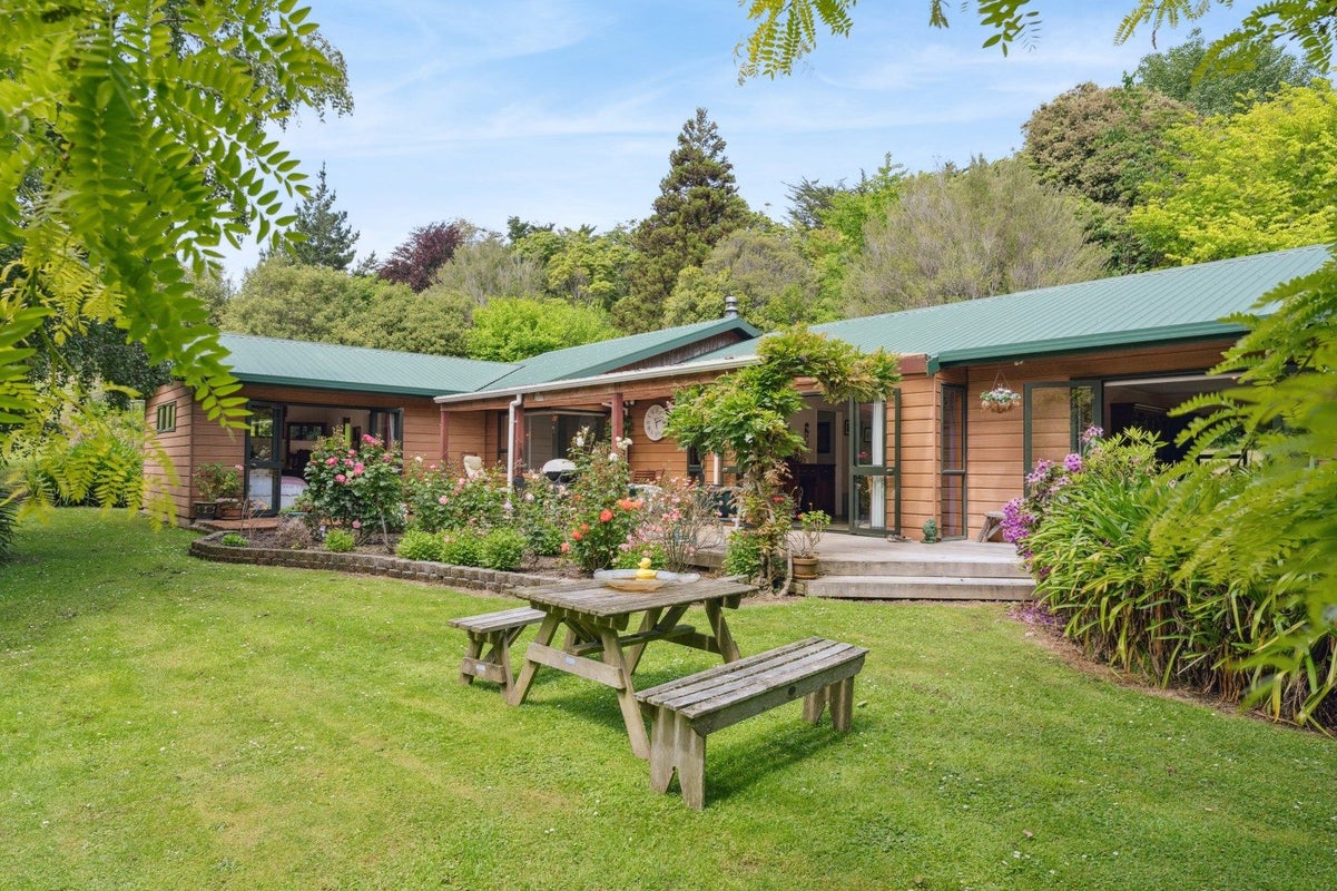 23A Forres Street, Durie Hill, Whanganui - Carousel 1