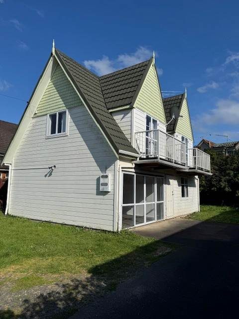 7A Puriri Avenue, Greenlane, Auckland - Carousel 1
