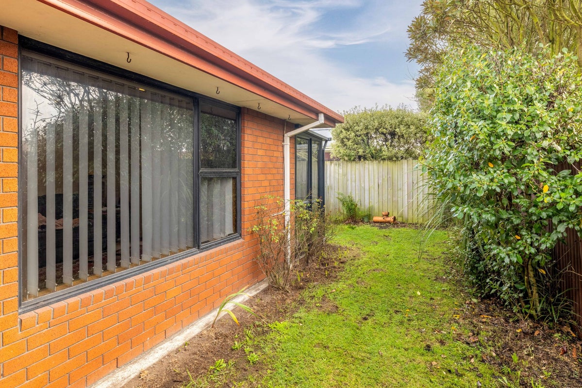 37A Neill Street, Hornby, Christchurch - Carousel 14