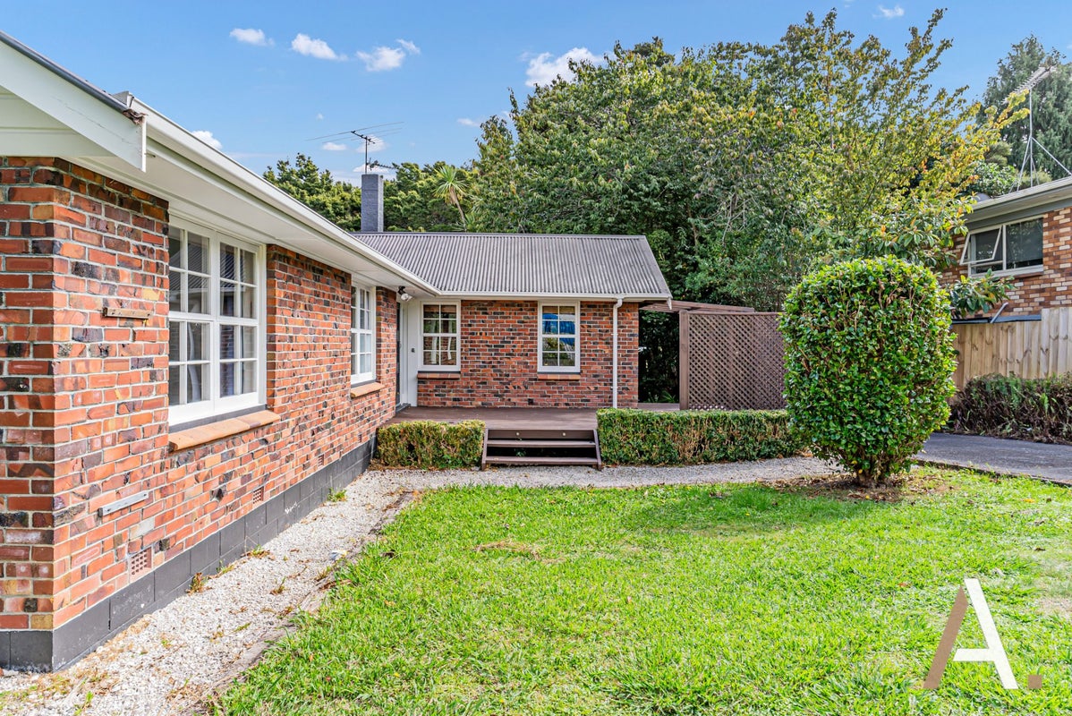 6 Brough Road, Manurewa East, Auckland - Carousel 2