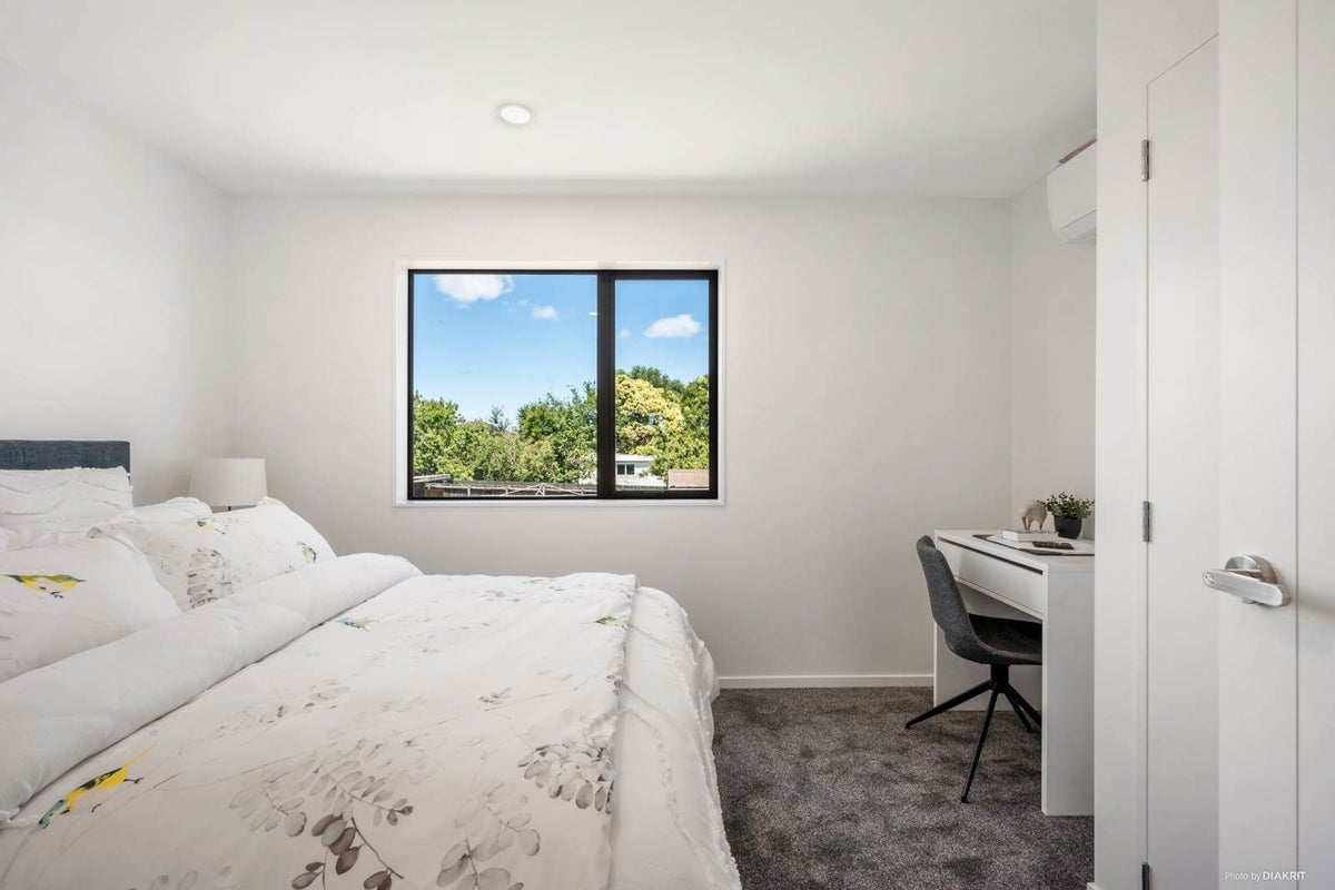 107 Porchester Road, Papakura - Carousel 1