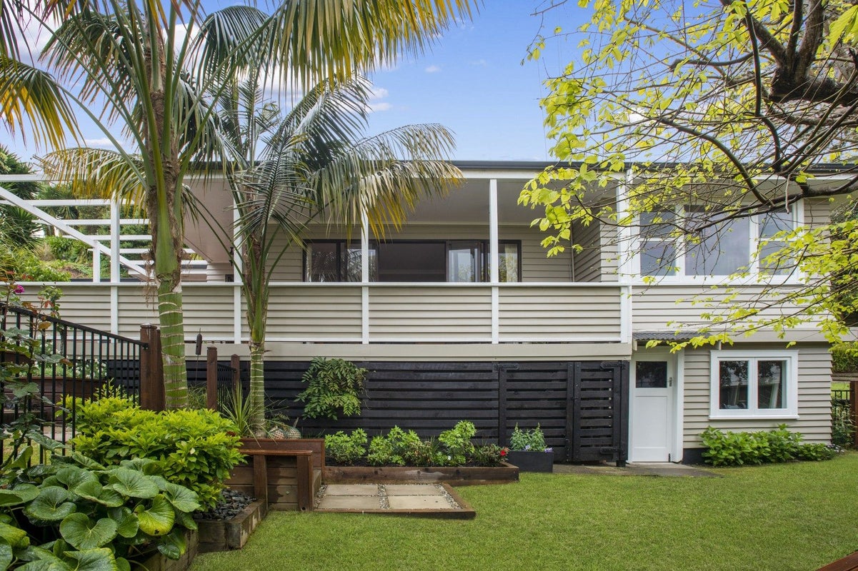 112 Vale Street, Otumoetai, Tauranga - Carousel 1