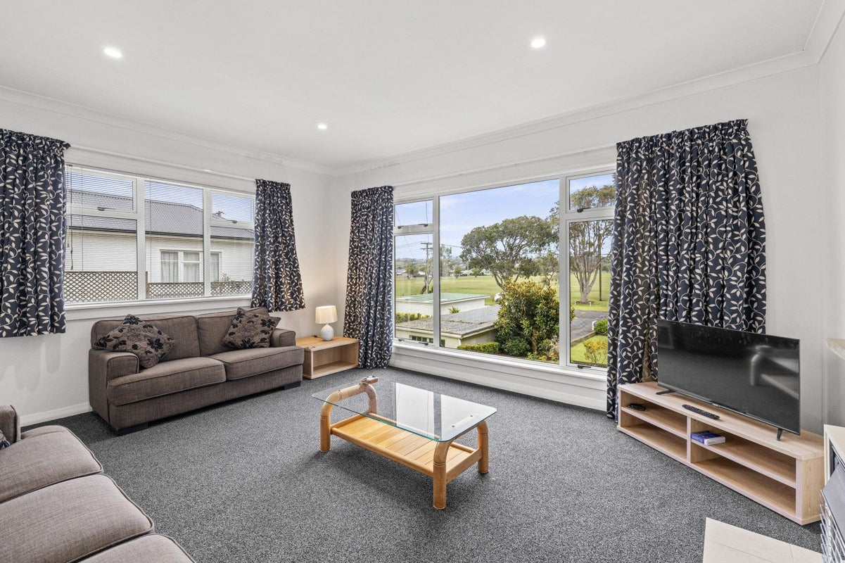 141 Carlton Avenue, Springvale, Whanganui - Carousel 2