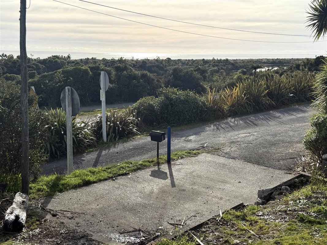 697 Main South Road, Gladstone, Greymouth - Carousel 20