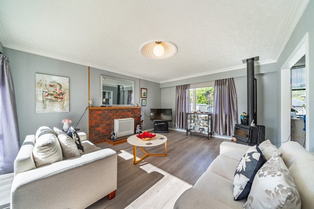 3 Riversdale Road, Clouston Park, Upper Hutt - Carousel 2