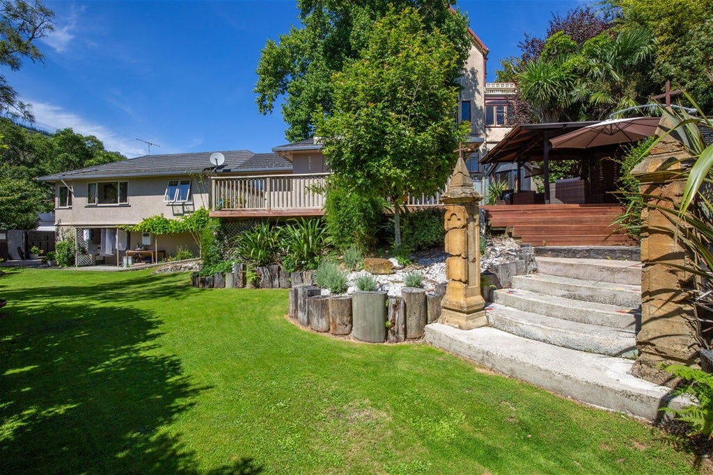 28 Seymour Avenue, The Brook, Nelson - Carousel 1