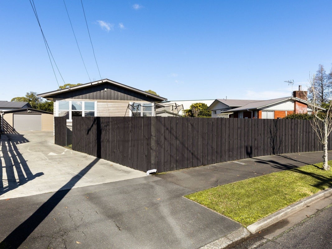 70 Mears Road, St Andrews, Hamilton - Carousel 2
