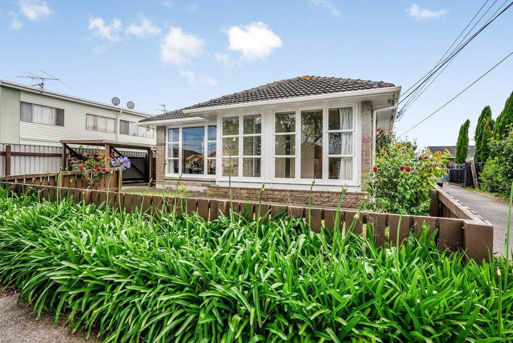 37 Gordon Street, Avalon, Lower Hutt - Carousel 17