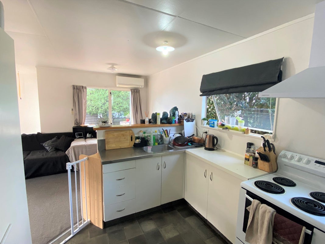 242B Waihi Road, Judea, Tauranga - Carousel 1