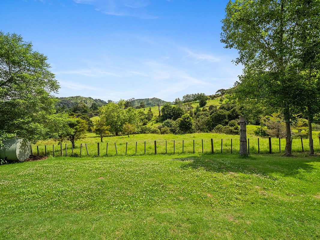 32 Smith Road, Warkworth - Carousel 22