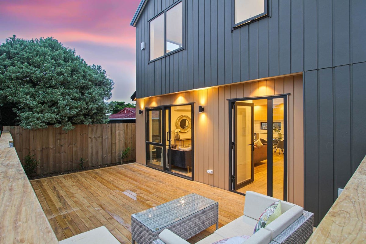 313A Bucklands Beach Road, Bucklands Beach, Auckland - Carousel 1