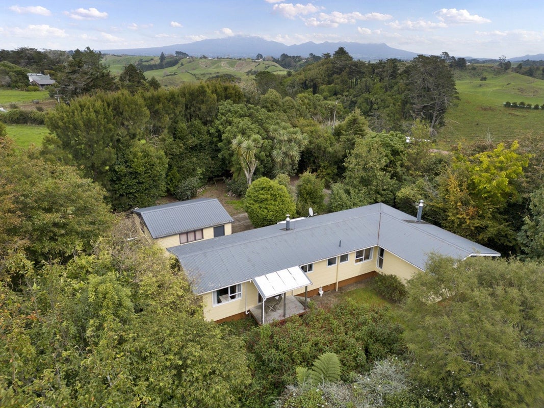 1135 Richmond Road, Everett Park, Inglewood - Carousel 1
