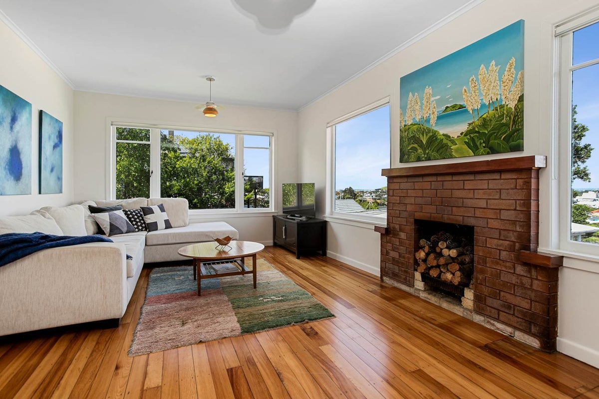 47 Ngatiawa Street, One Tree Hill, Auckland - Carousel 2