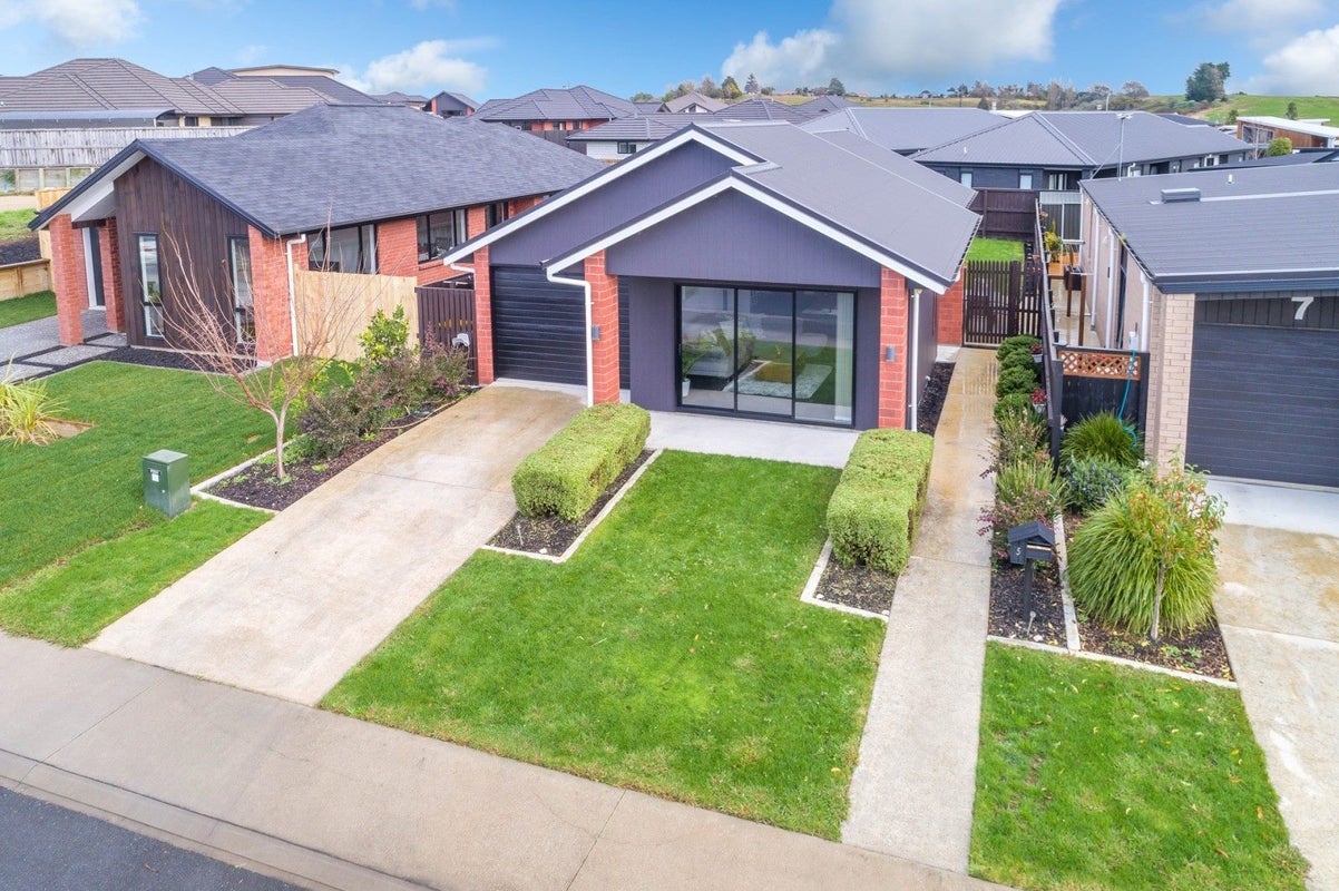 5 Hapu Avenue, Baverstock, Hamilton - Carousel 2