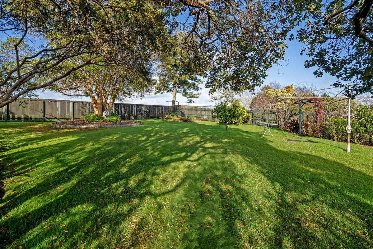22 Sorrento Street, Onerahi, Whangarei - Carousel 1