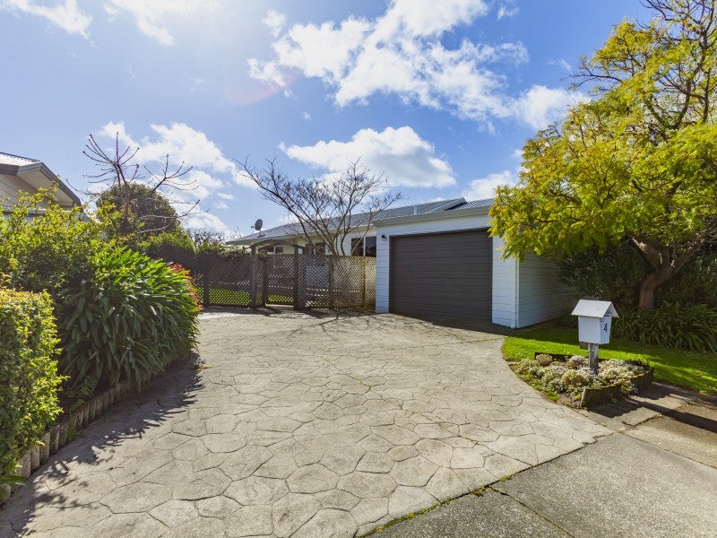 4 Whiting Crescent, Greenmeadows, Napier - Carousel 2