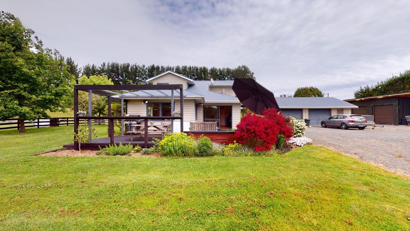 325 Hokio Sand Road, Hokio Beach, Levin - Carousel 2