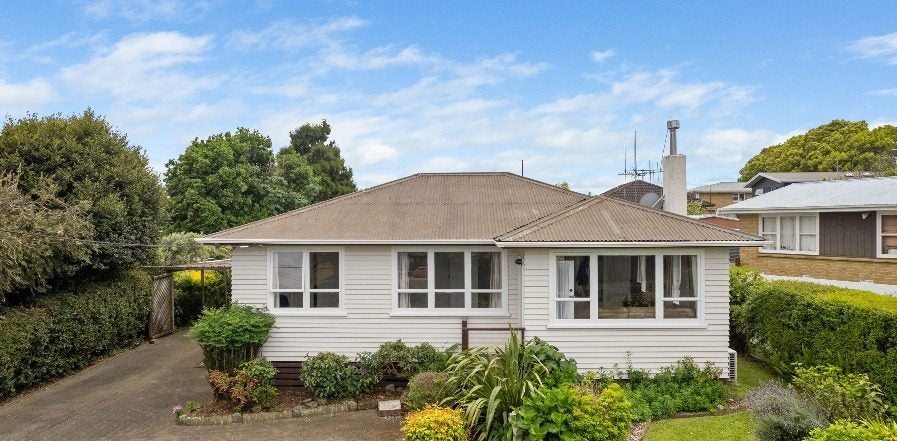 5 Linton Crescent, Matua, Tauranga - Carousel 2