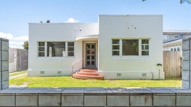 3 Hart Avenue, Boulcott, Lower Hutt - Carousel 1