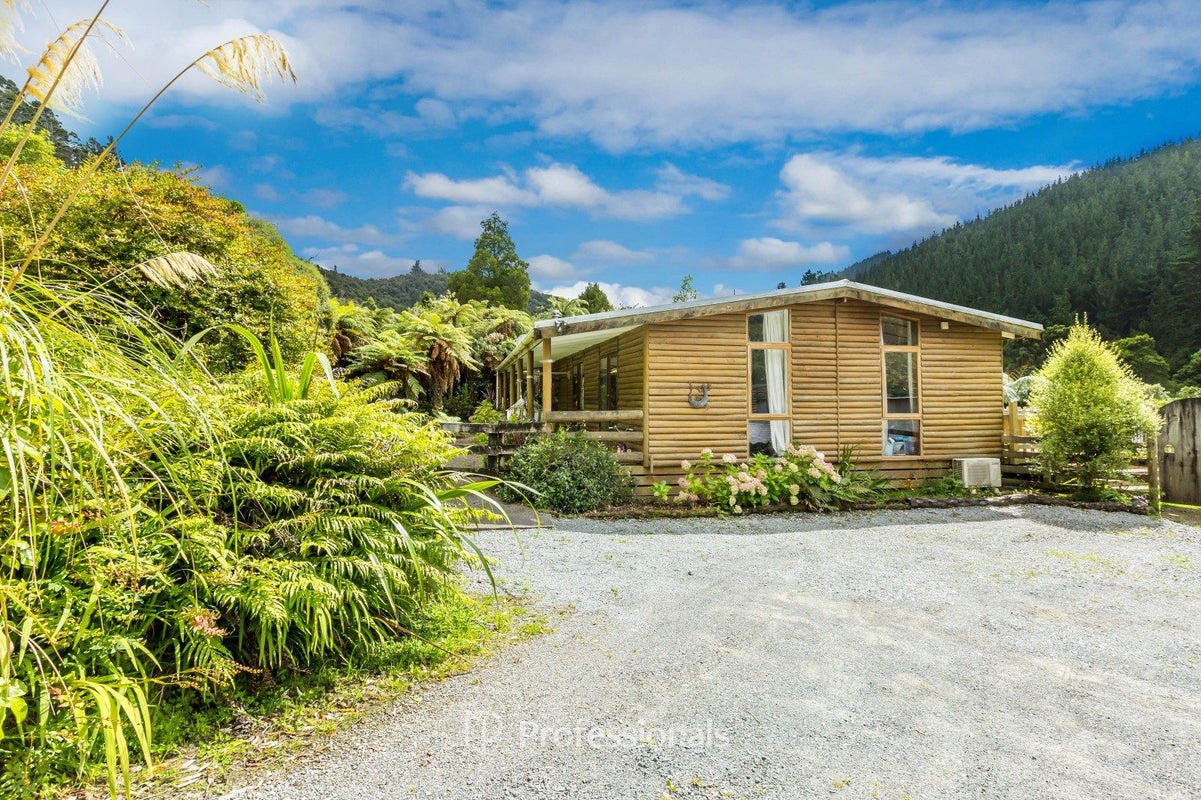 2150 Akatarawa Road, Akatarawa Valley, Upper Hutt - Carousel 2
