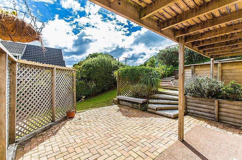 16 Sunnynook Road, Sunnynook, Auckland - Carousel 15