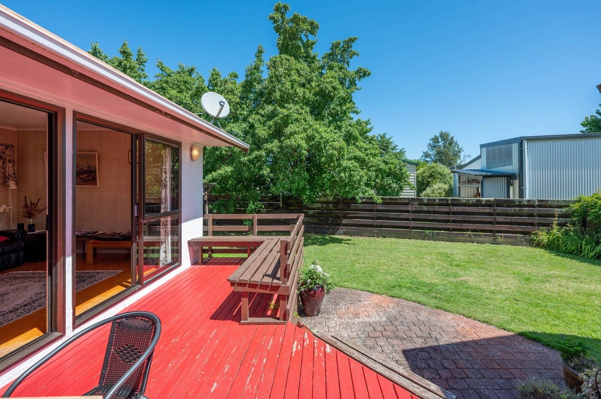 3 Candu Lane, Kinloch, Taupo - Carousel 21