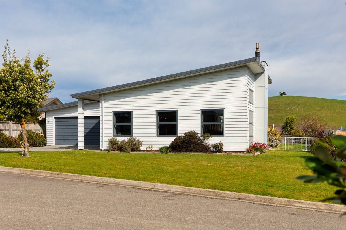 43 Miromiro Drive, Kaikoura - Carousel 1
