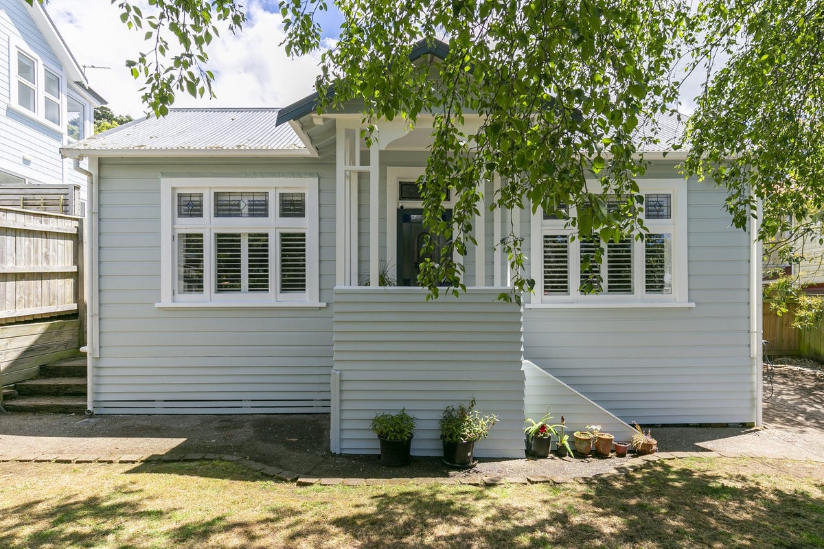 138 Hanson Street, Newtown, Wellington - Carousel 1