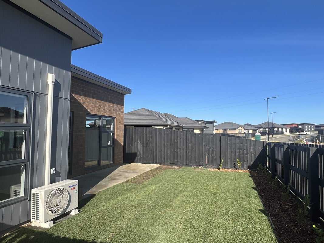 88 Pragma Rise, Huntington, Hamilton - Carousel 8