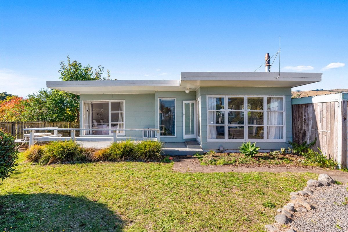 19 Jeep Road, Raumati South, Paraparaumu - Carousel 2