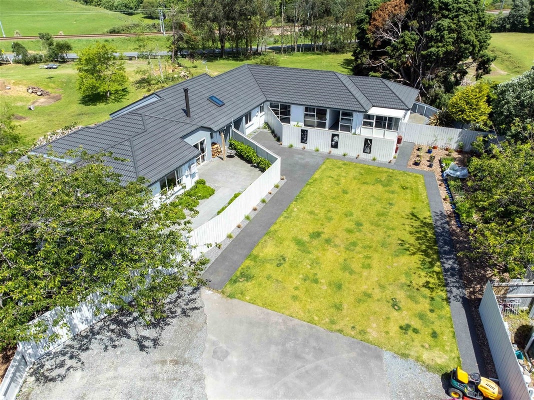 63 King Arthur Drive, Otaihanga, Paraparaumu - Carousel 2
