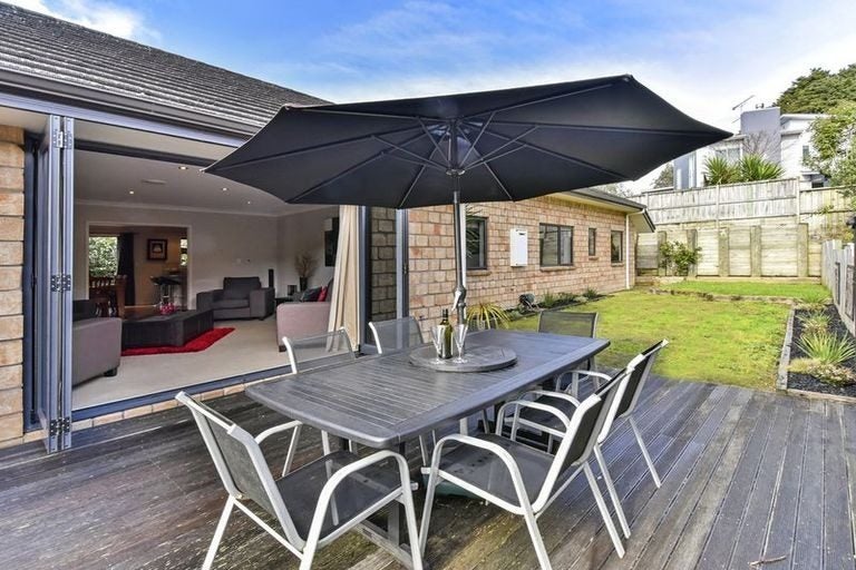 4 Nita Place, The Gardens, Auckland - Carousel 2
