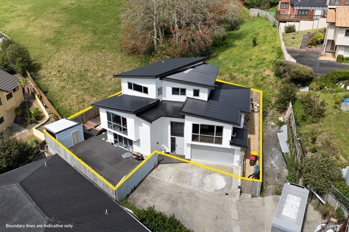 30 Lowburn Place, Clover Park, Auckland - Carousel 2