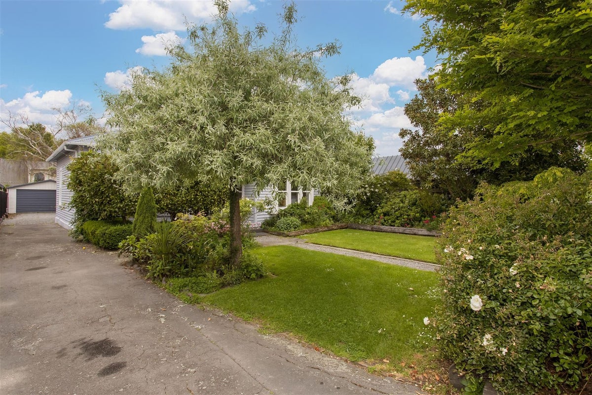 216 Springfield Road, St Albans, Christchurch - Carousel 19