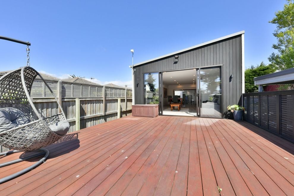 133 Estuary Road, South New Brighton, Christchurch - Carousel 1