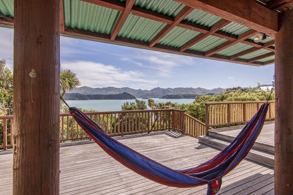 492 Marine Drive, Charteris Bay, Lyttelton - Carousel 2